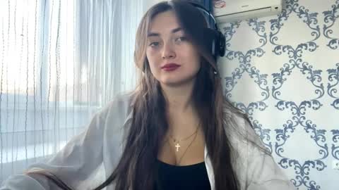 Kate online show from November 8, 8:03 am