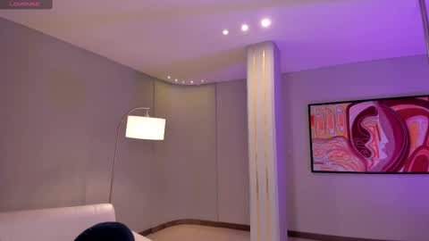 Snapshot of candaserussell chatting on September 23, 8:34 pm Candanse R online show from September 23, 8:34 pm