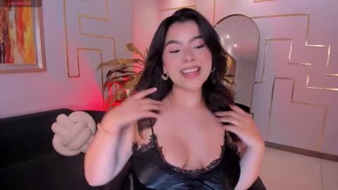 Snapshot of candaserussell chatting on September 27, 8:14 pm Candanse R online show from September 27, 8:14 pm