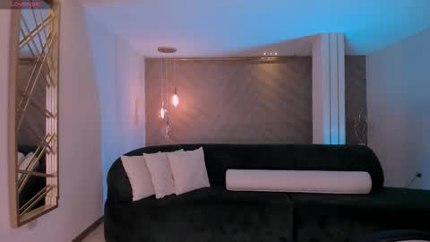 Snapshot of candaserussell chatting on September 30, 8:47 pm Candanse R online show from September 30, 8:47 pm