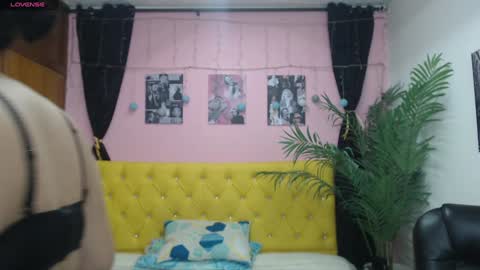 Candy  online show from December 17, 4:21 pm