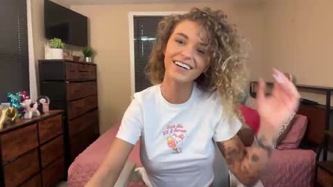 Snapshot of candimay101 chatting on October 30, 1:45 pm Candi may online show from October 30, 1:45 pm