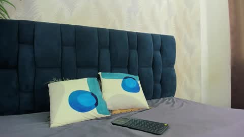 candise online show from October 12, 2:16 pm