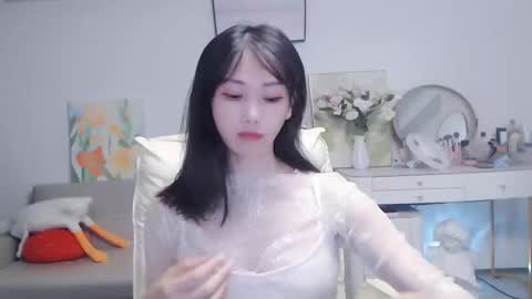 candy8998 online show from October 17, 10:45 pm