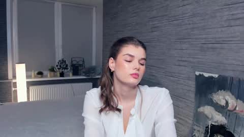 Flora online show from January 29, 1:37 am