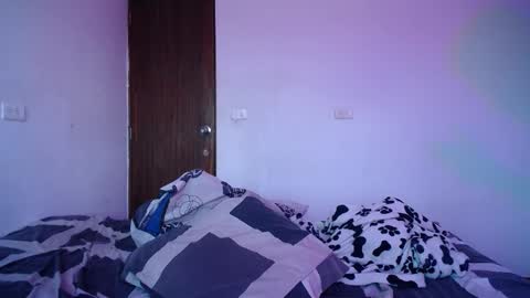 Candy  Grey online show from October 18, 5:35 pm