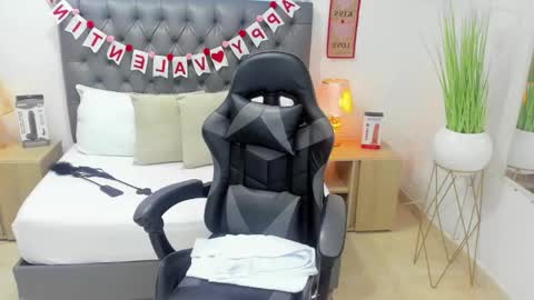 CANDY online show from February 4, 7:22 pm