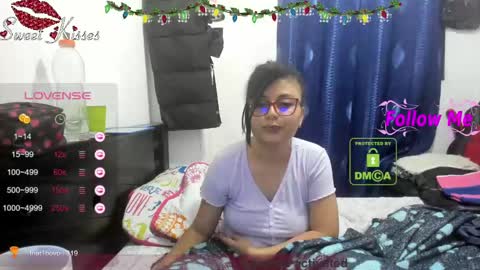 candy_val online show from January 4, 5:37 am