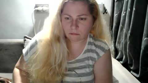 Laura online show from February 4, 10:13 pm