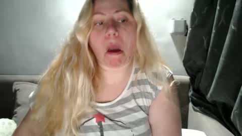 Laura online show from March 3, 5:07 pm