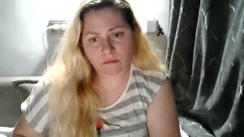 Laura online show from March 6, 8:48 pm