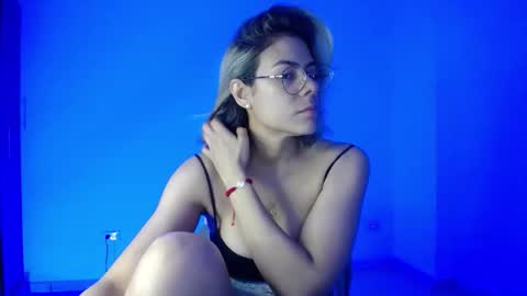 Snapshot of candydowson1 chatting on October 7, 10:45 am Candy Dowson online show from October 7, 10:45 am