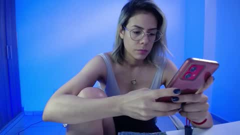 Snapshot of candydowson1 chatting on November 4, 2:38 pm Candy Dowson online show from November 4, 2:38 pm