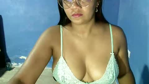 candyflowerlub online show from January 3, 11:57 am