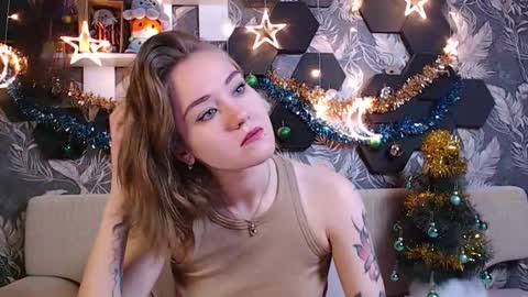 Mia online show from December 18, 2:21 am