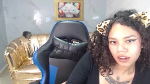 Snapshot of canela_s1 chatting on October 11, 8:07 pm canela_s1 online show from October 11, 8:07 pm