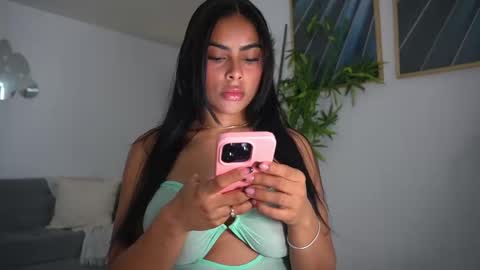 Snapshot of canelasungirl chatting on October 1, 6:47 pm Jency NEW IG IMCANELA online show from October 1, 6:47 pm