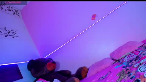 Onika   instagram   canndy888  online show from January 5, 12:52 am