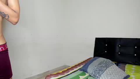 Carlos and Cristian  online show from March 6, 12:32 am