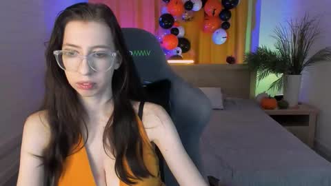 Snapshot of careyjonas chatting on October 22, 5:34 pm careyjonas online show from October 22, 5:34 pm