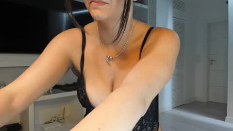Snapshot of carla_secretary chatting on December 3, 8:50 pm carla_secretary online show from December 3, 8:50 pm