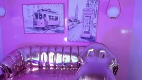 CARLYE   online show from January 4, 3:18 am