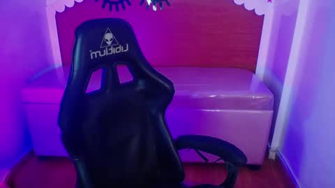 CARLYE   online show from October 1, 3:12 am