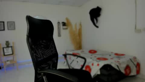 master online show from November 3, 2:07 pm