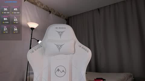 Snapshot of carmelinarolstad chatting on October 28, 2:26 am Alexa online show from October 28, 2:26 am