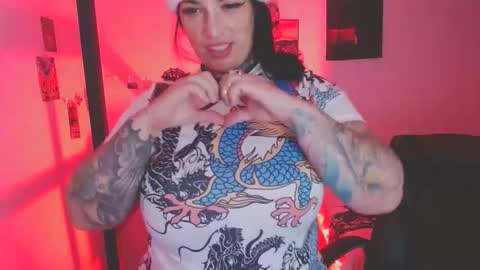 CARMILLA ROSS online show from December 20, 2:38 pm