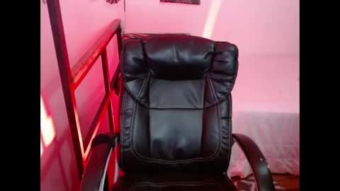 CARMILLA ROSS online show from January 3, 11:35 am