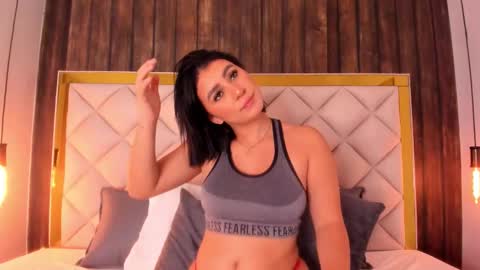 caro_giraldo_ online show from November 27, 12:07 pm