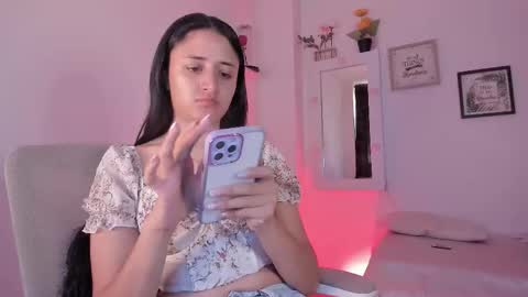 Caroline online show from September 10, 5:24 pm