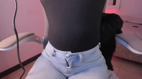 Caroline online show from September 12, 2:39 pm