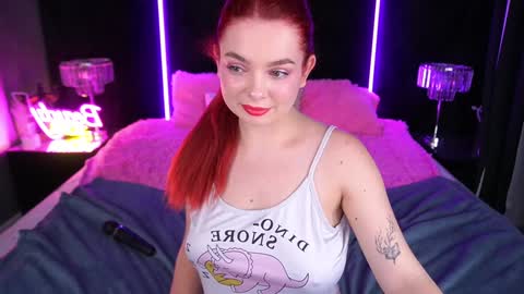 carolinadia online show from December 12, 7:52 am