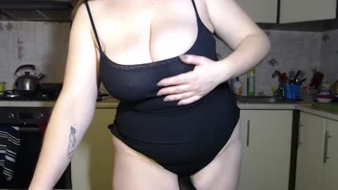 Snapshot of carolinadiamond chatting on December 16, 10:50 am carolinadiamond online show from December 16, 10:50 am