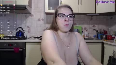 Snapshot of carolinadiamond chatting on October 5, 9:18 am carolinadiamond online show from October 5, 9:18 am