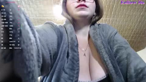 Snapshot of carolinadiamond chatting on October 15, 10:26 am carolinadiamond online show from October 15, 10:26 am