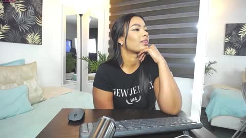 C A R O L I N E online show from January 20, 1:11 pm