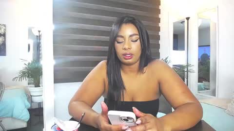 C A R O L I N E online show from February 26, 12:25 pm