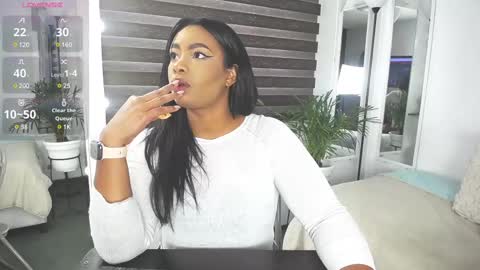 C A R O L I N E online show from March 1, 1:07 pm