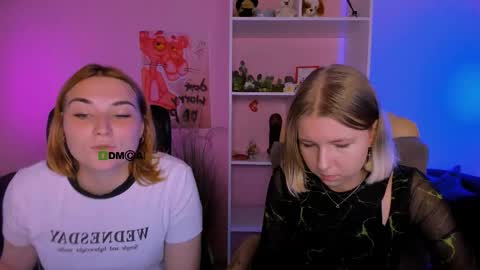 Snapshot of casey_meow_ chatting on September 24, 5:44 am casey_meow_ online show from September 24, 5:44 am