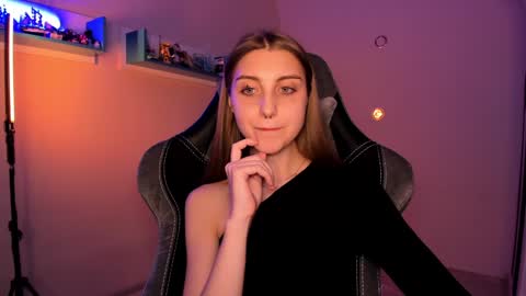 Snapshot of cassiablade1 chatting on January 11, 7:27 pm Seductress Cassia FINDOM AND SADISM NO NUDE online show from January 11, 7:27 pm