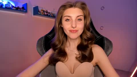 Snapshot of cassiablade1 chatting on February 12, 7:24 pm Seductress Cassia FINDOM AND SADISM NO NUDE online show from February 12, 7:24 pm