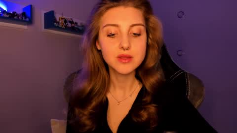 Snapshot of cassiablade1 chatting on February 20, 7:30 pm Seductress Cassia FINDOM AND SADISM NO NUDE online show from February 20, 7:30 pm