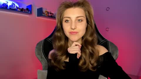 Snapshot of cassiablade1 chatting on March 2, 7:23 pm Seductress Cassia FINDOM AND SADISM NO NUDE online show from March 2, 7:23 pm