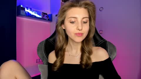 Snapshot of cassiablade1 chatting on March 6, 7:21 pm Seductress Cassia FINDOM AND SADISM NO NUDE online show from March 6, 7:21 pm