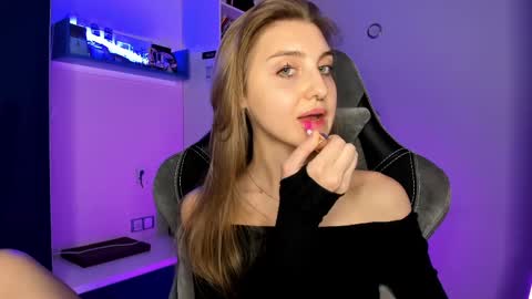 Snapshot of cassiablade1 chatting on March 7, 7:27 pm Seductress Cassia FINDOM AND SADISM NO NUDE online show from March 7, 7:27 pm