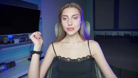 Snapshot of cassiablade1 chatting on October 8, 4:26 pm Seductress Cassia FINDOM AND SADISM NO NUDE online show from October 8, 4:26 pm