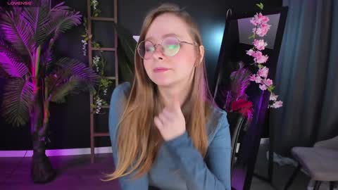 assie online show from January 26, 8:45 pm